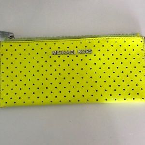 Michael kors clutch